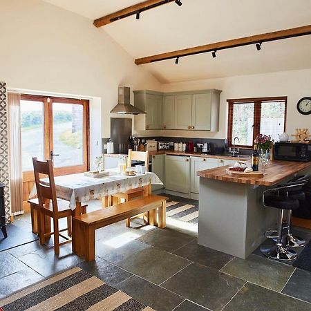 The Old Dairy - Boutique Countryside Cottage At Harrys Cottages Pen-y-Clawdd Exterior foto